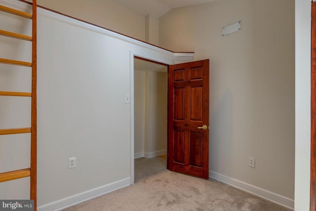 1439 E Oxford Street - Photo 21
