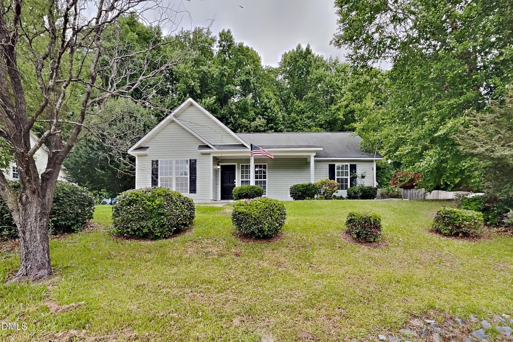 241 Gray Ghost Street - Photo 0