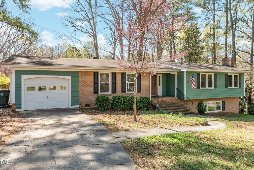 500 Peachwood Place - Photo 1