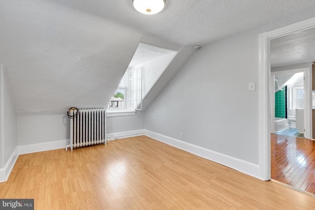 158 Montgomery Avenue - Photo 11