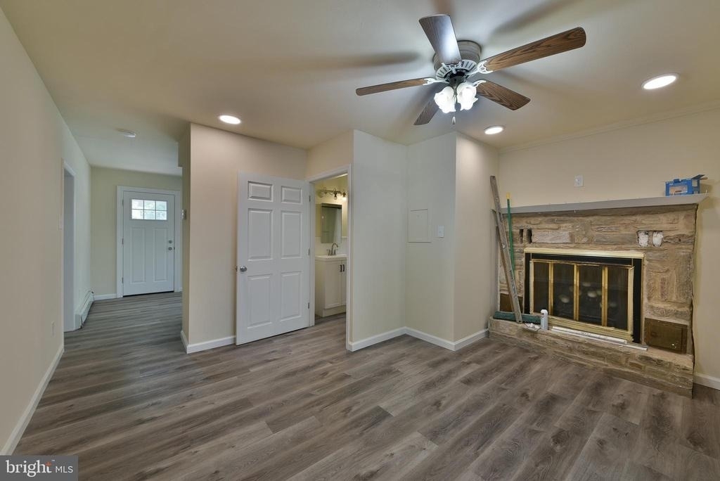 422 Willow Grove Avenue - Photo 13