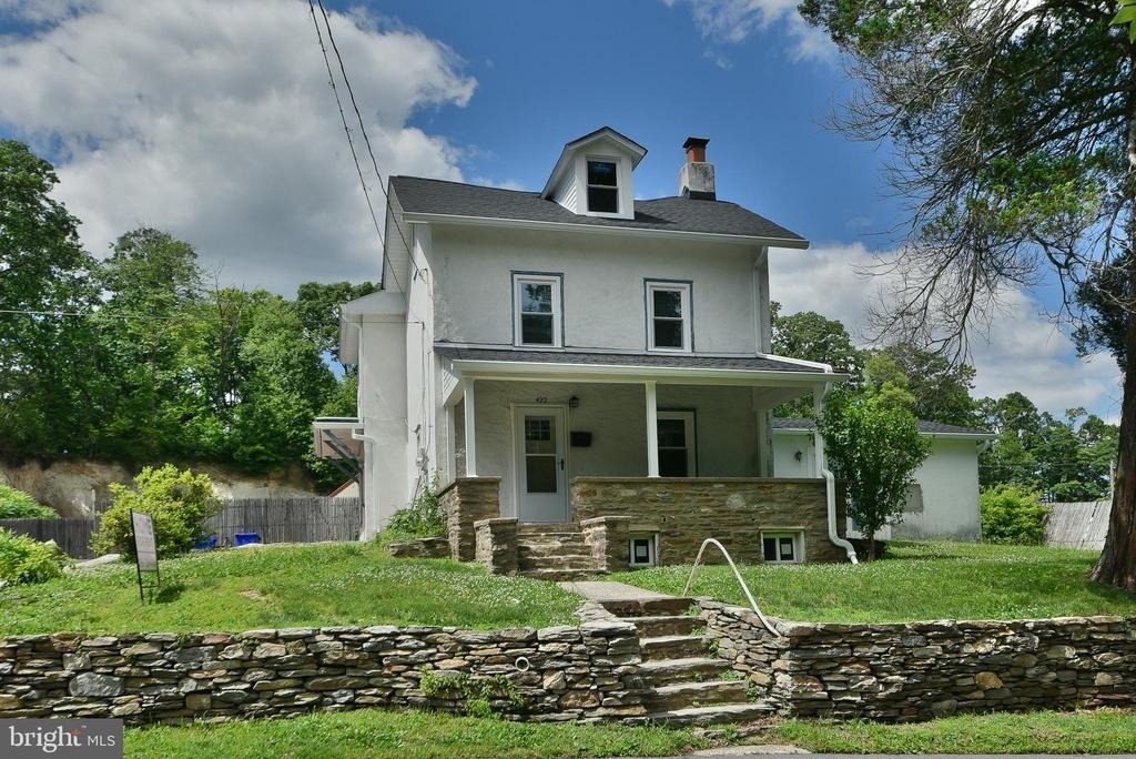 422 Willow Grove Avenue - Photo 0