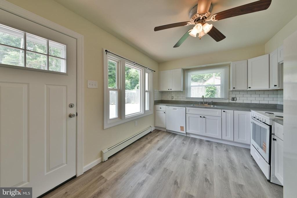 422 Willow Grove Avenue - Photo 10