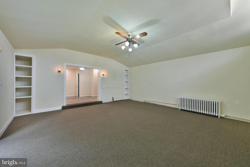 422 Willow Grove Avenue - Photo 18