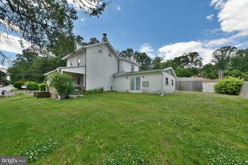 422 Willow Grove Avenue - Photo 4