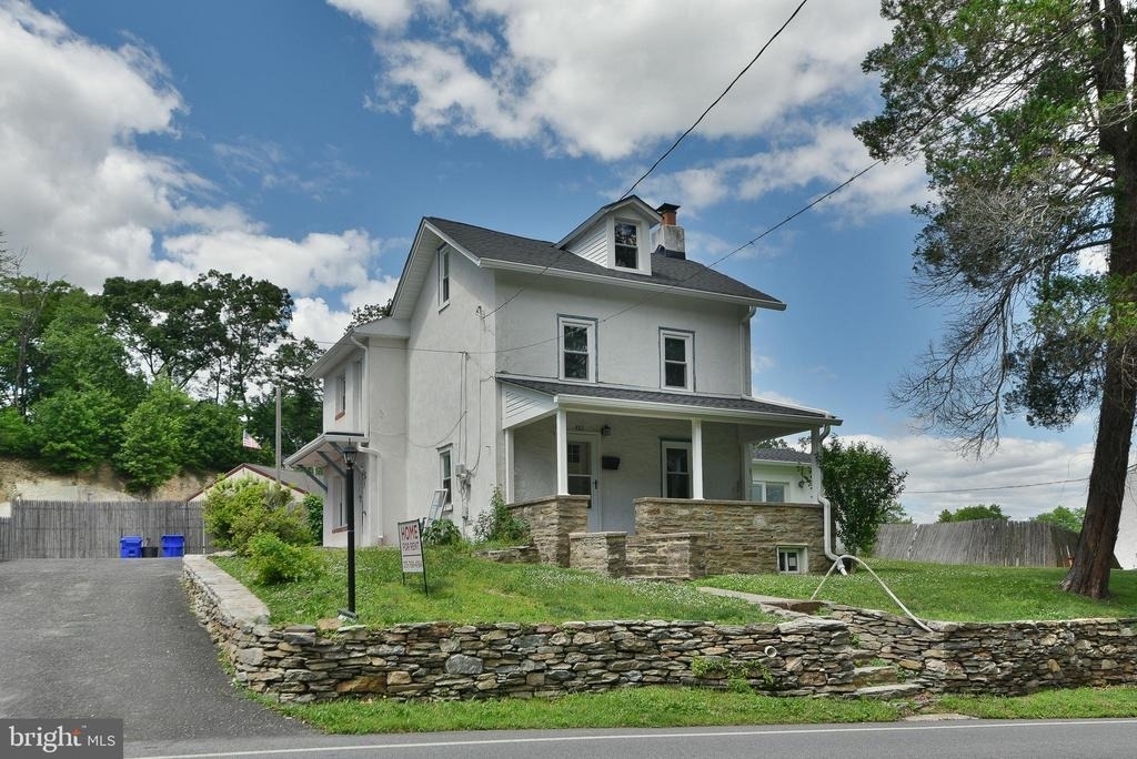 422 Willow Grove Avenue - Photo 1