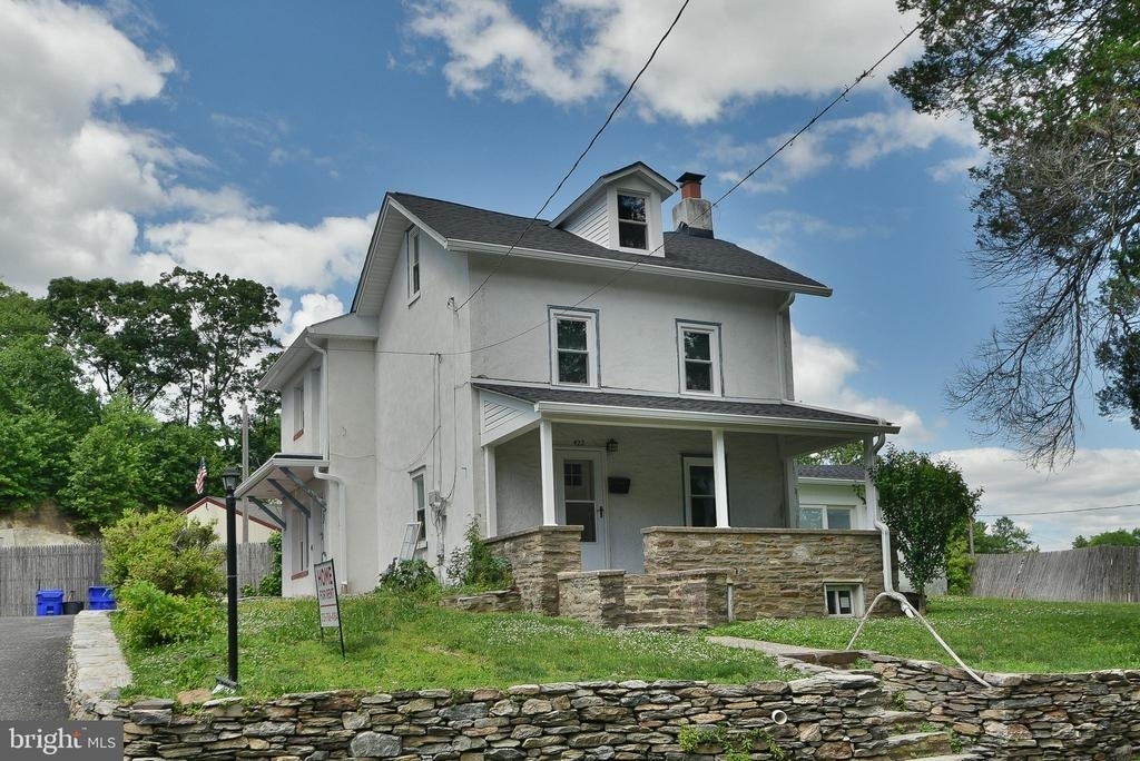 422 Willow Grove Avenue - Photo 2