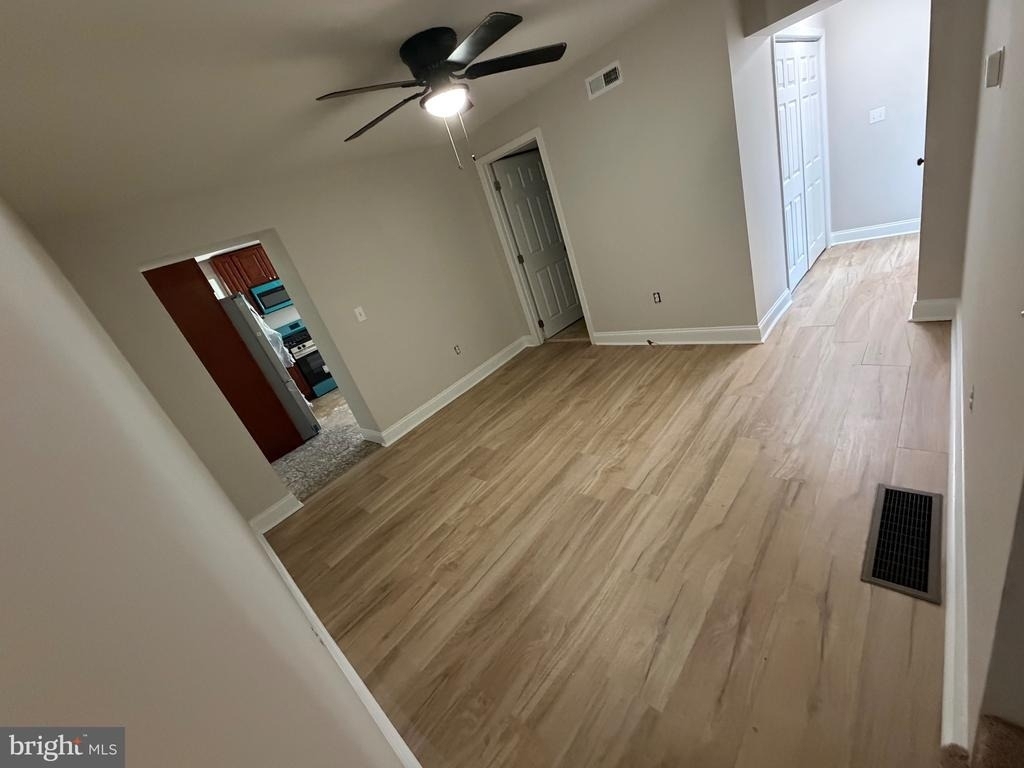 681 Summit Street - Photo 2