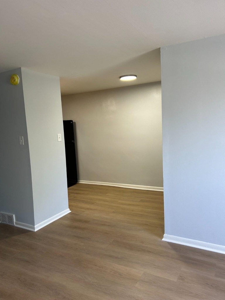 308 Burmont Road - Photo 4