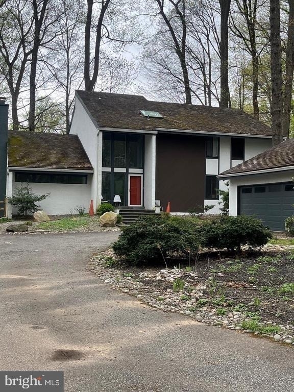 208 Pheasant Run Drive - Photo 1