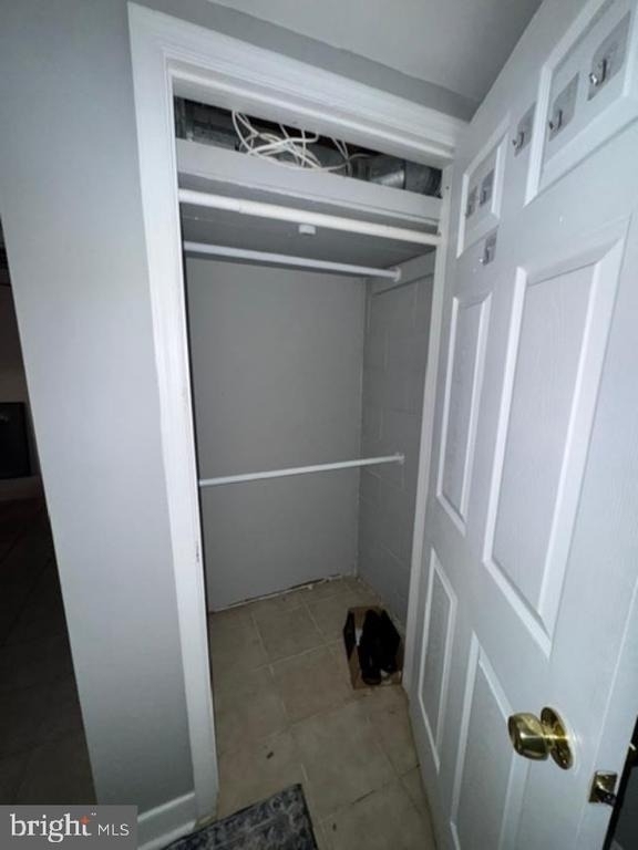 411 S Walnut Street - Photo 11