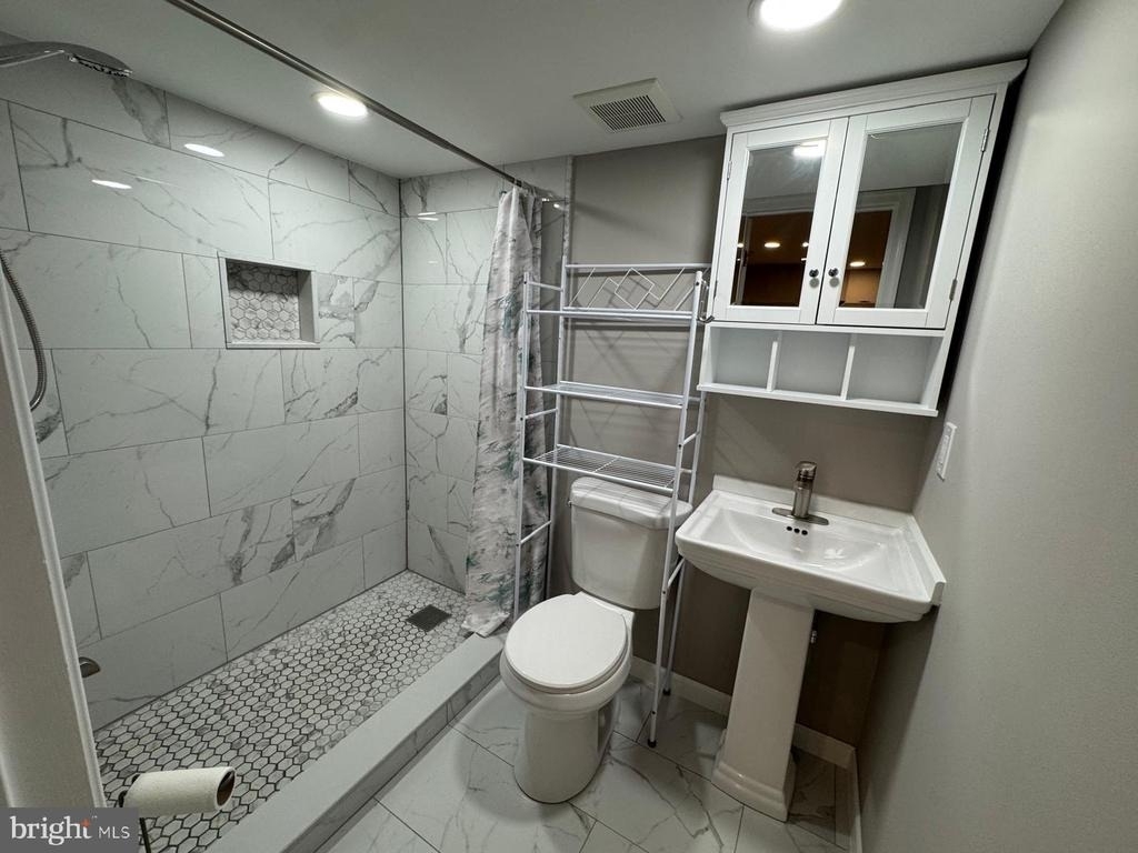 4002 Franklin Court - Photo 10