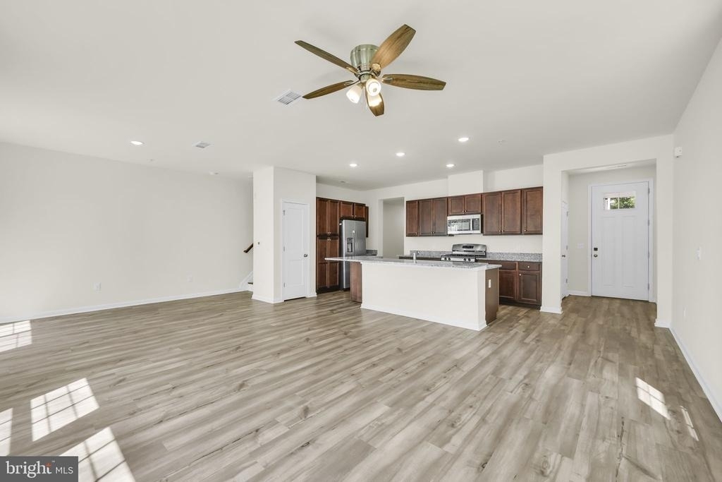 228 Park Ln - Photo 5