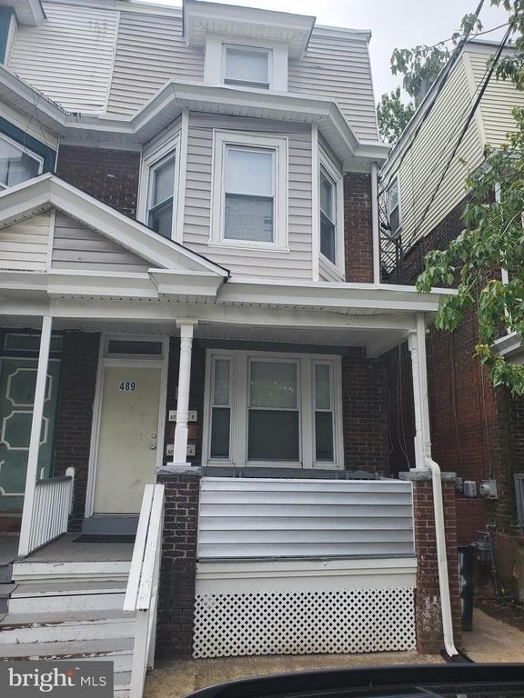 489 W Hanover Street - Photo 0