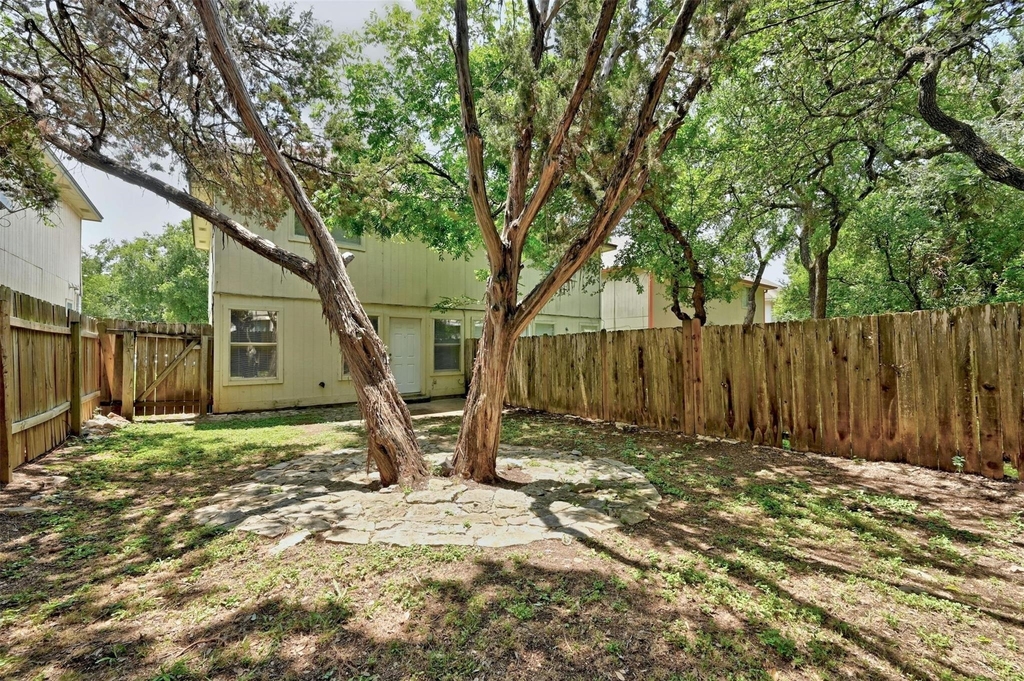 9602 Nightjar Dr - Photo 23