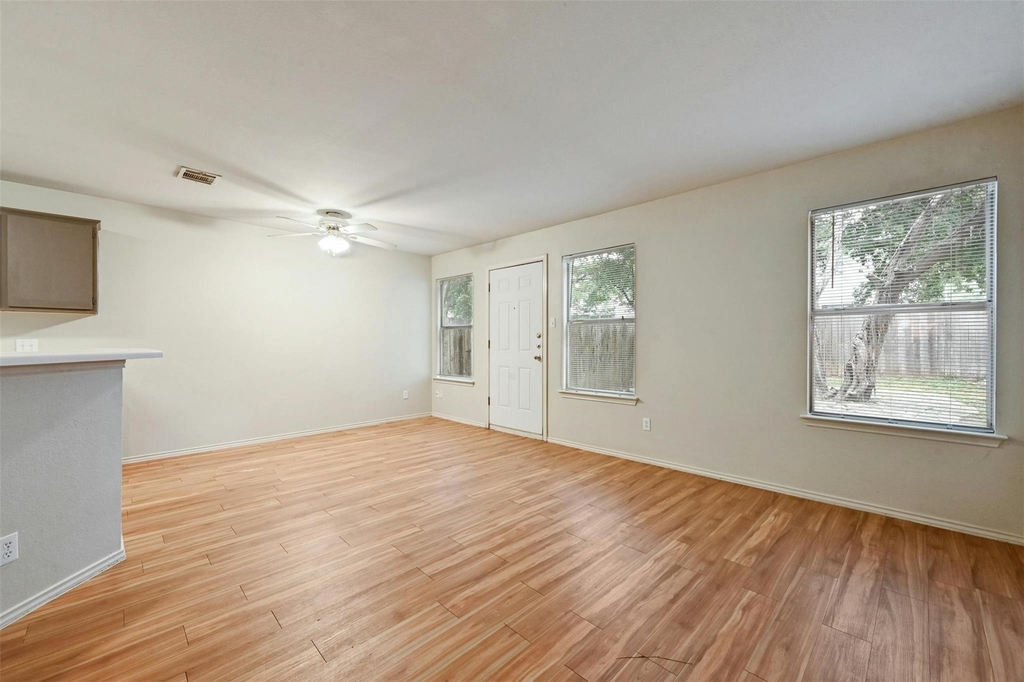 9602 Nightjar Dr - Photo 6