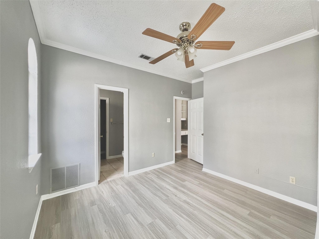 3111 Tom Green St - Photo 7