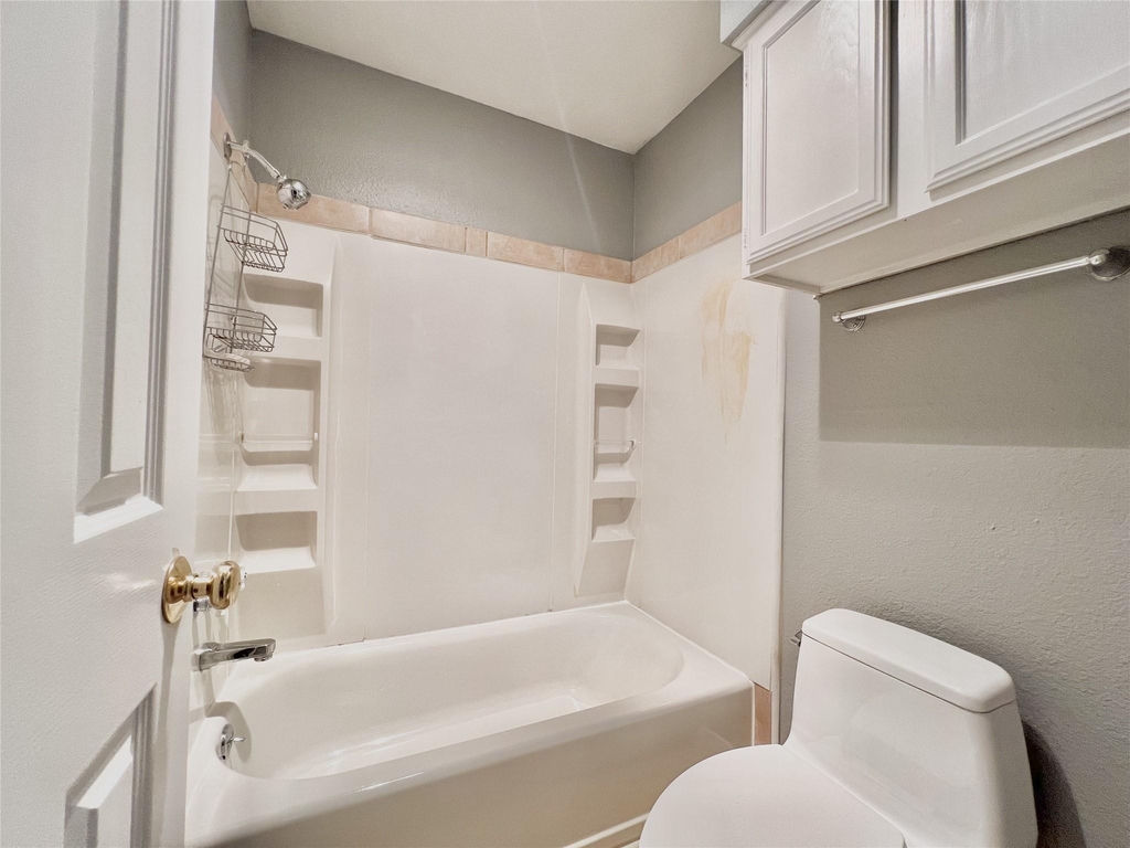 3111 Tom Green St - Photo 14
