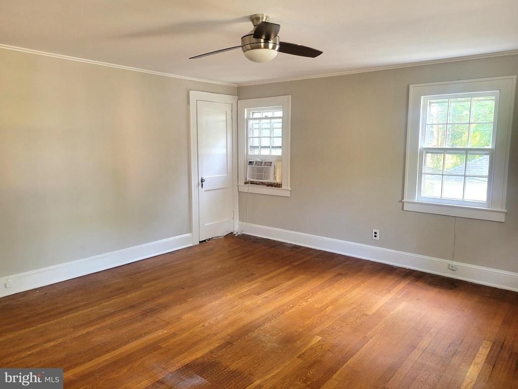 905 Evergreen Avenue - Photo 9