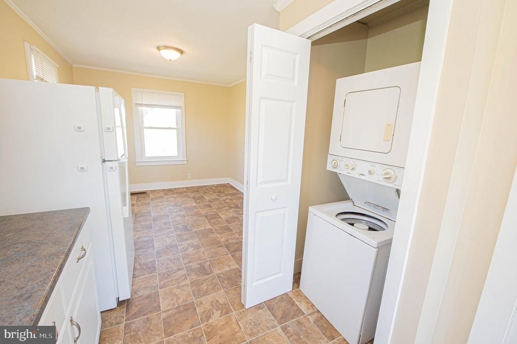 602 E Main Street - Photo 36