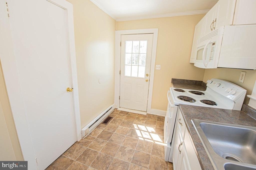 602 E Main Street - Photo 38