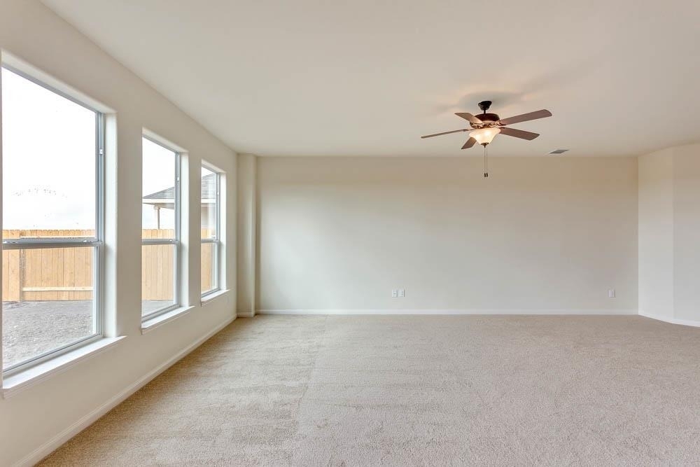 1673 Breanna Ln - Photo 2