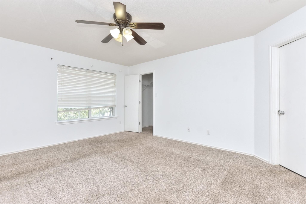 233 Brandons Way - Photo 17