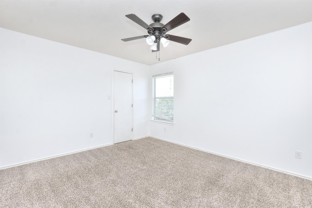 233 Brandons Way - Photo 26