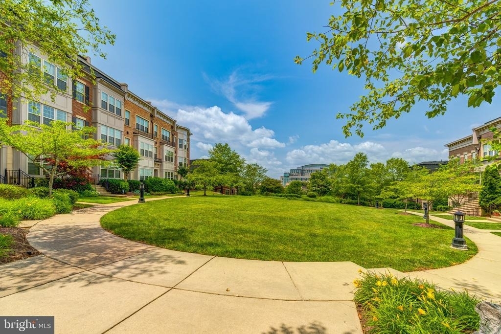 510 Overlook Park Drive - Photo 3
