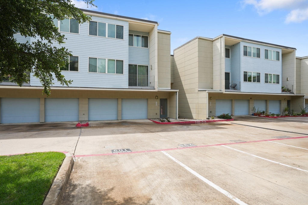 604 N Bluff Dr - Photo 24