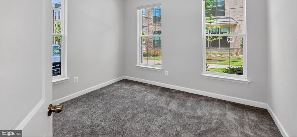 612 Leigh - Photo 7
