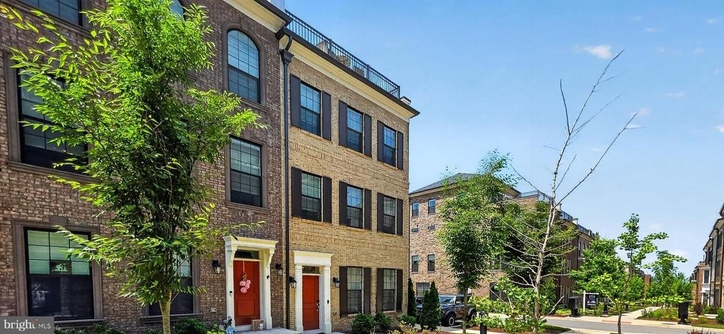 612 Leigh - Photo 2
