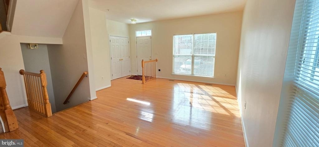 12723 Sullivan Court - Photo 2