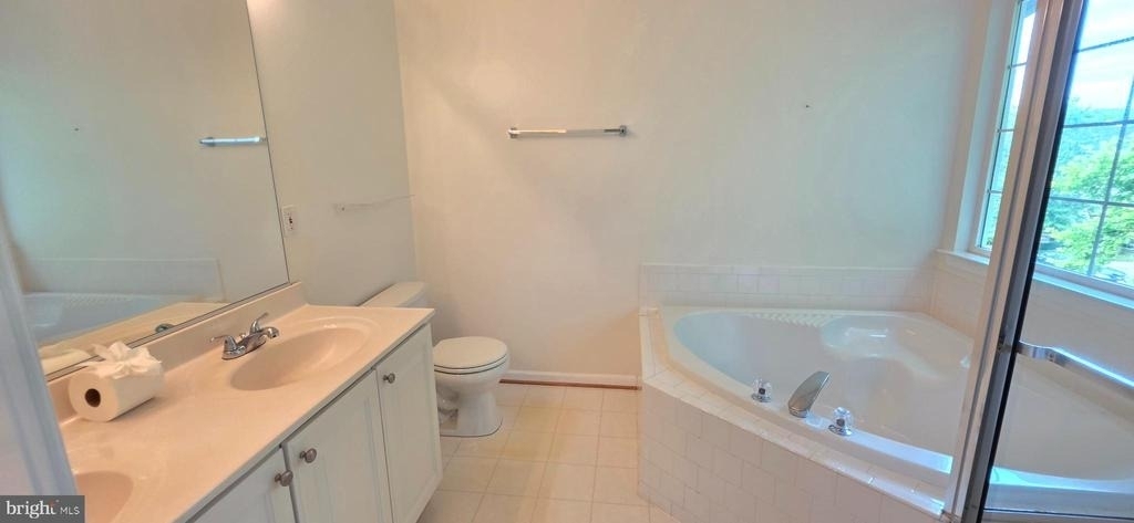 12723 Sullivan Court - Photo 10