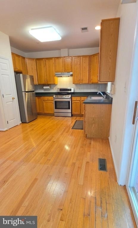 12723 Sullivan Court - Photo 6