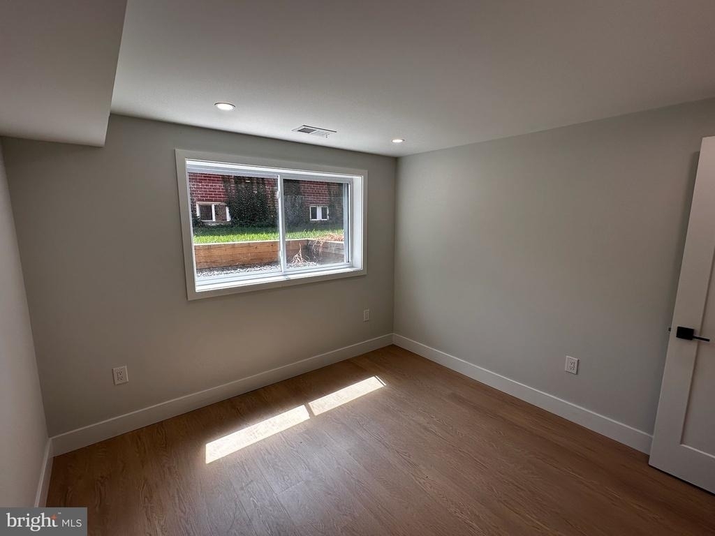 7506 Wellesley Drive - Photo 4
