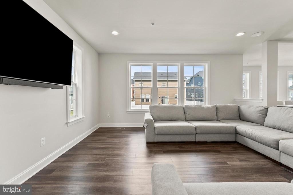 11007 Meridian Hill Way - Photo 11