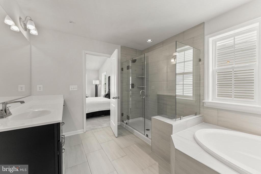11007 Meridian Hill Way - Photo 35