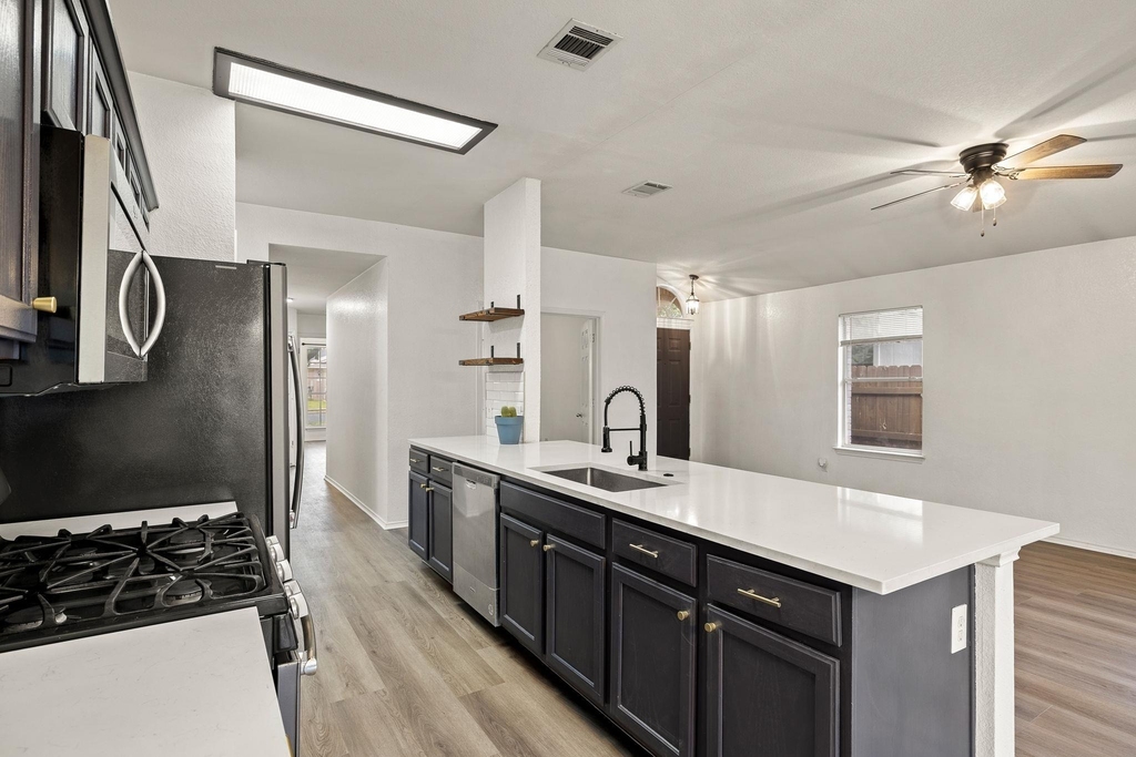 903 Luke Ln - Photo 17