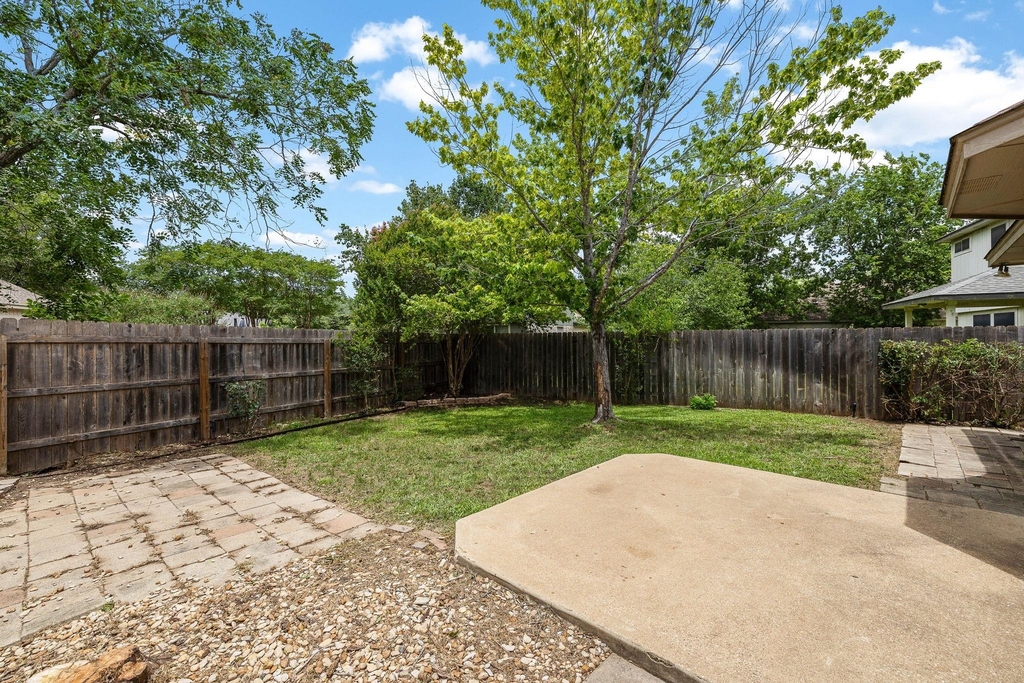 903 Luke Ln - Photo 35