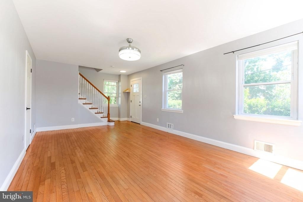 2600 Arvin Street - Photo 3