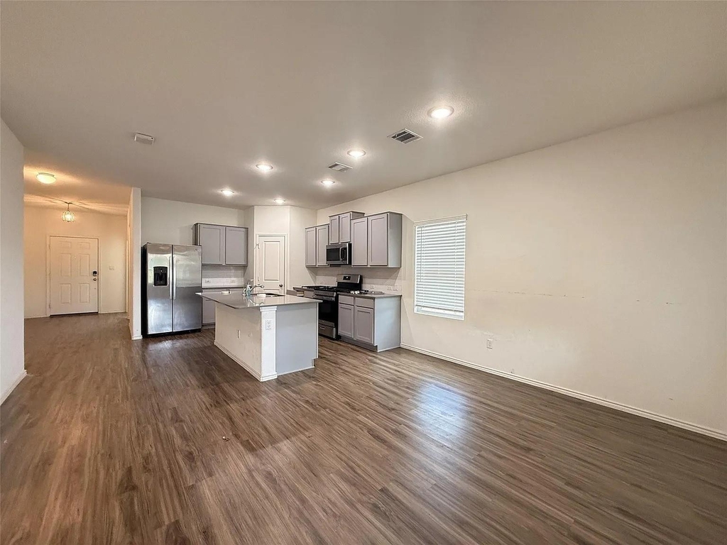 1216 Blackhaw Ln - Photo 1