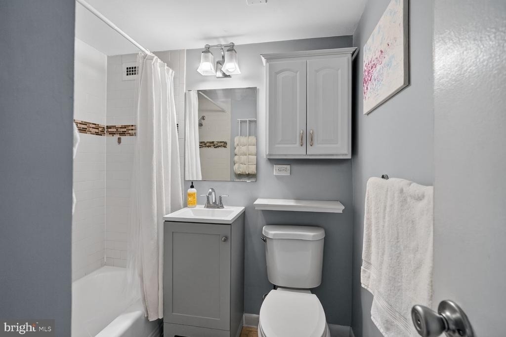 1900 Lyttonsville Road - Photo 8