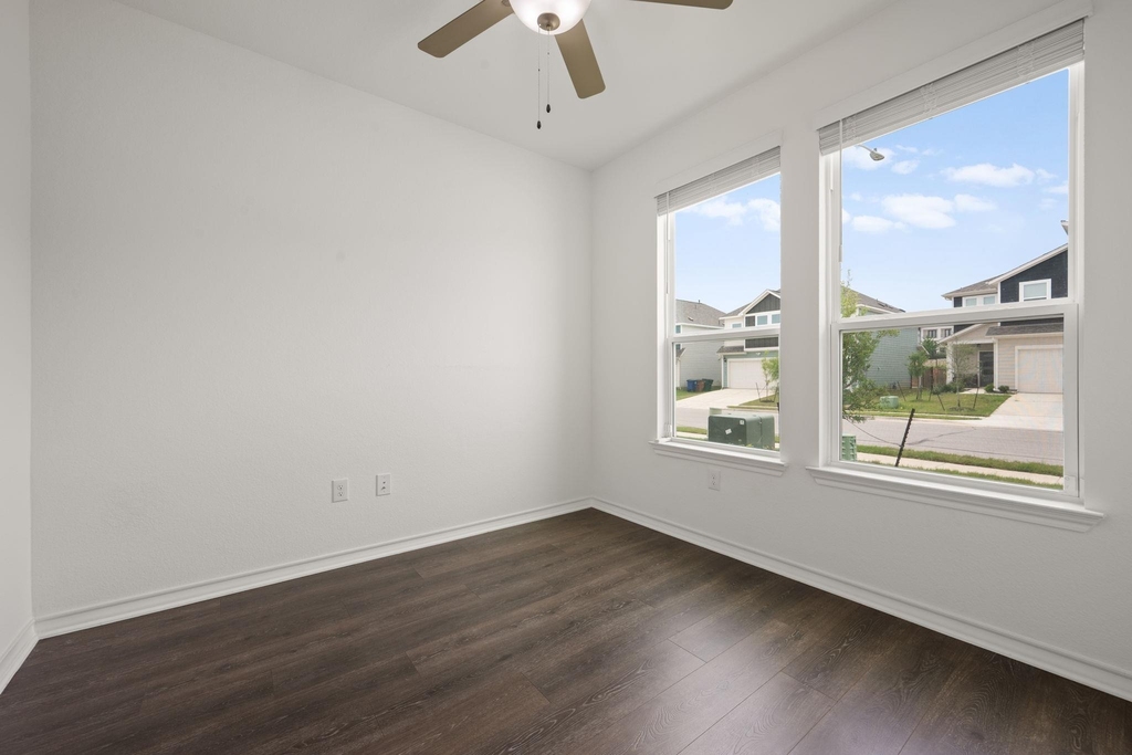 2902 Tavern Dr - Photo 15