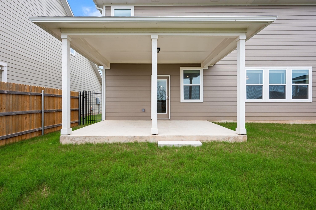 2902 Tavern Dr - Photo 30