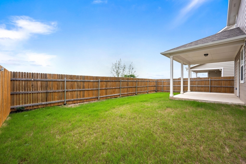 2902 Tavern Dr - Photo 33