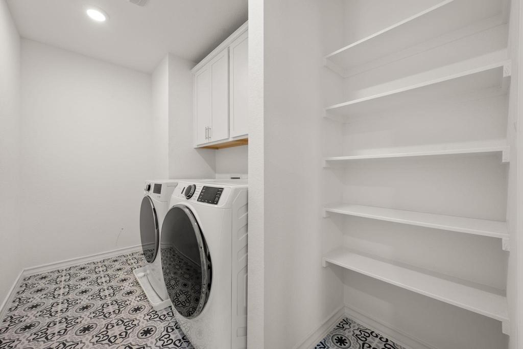 2902 Tavern Dr - Photo 28