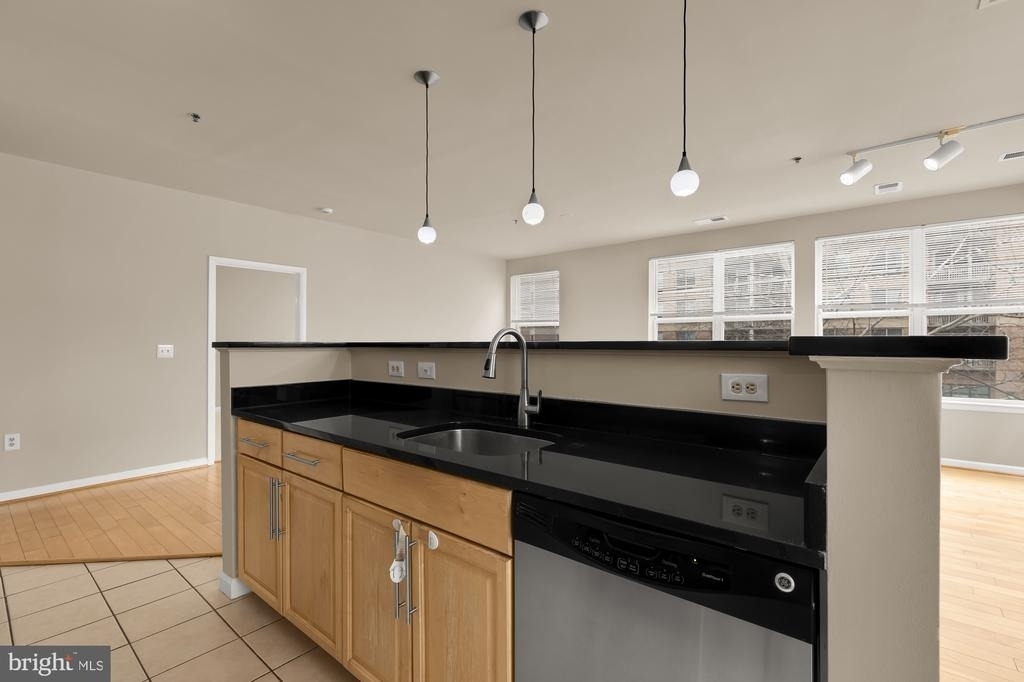 1201 E West Highway - Photo 13