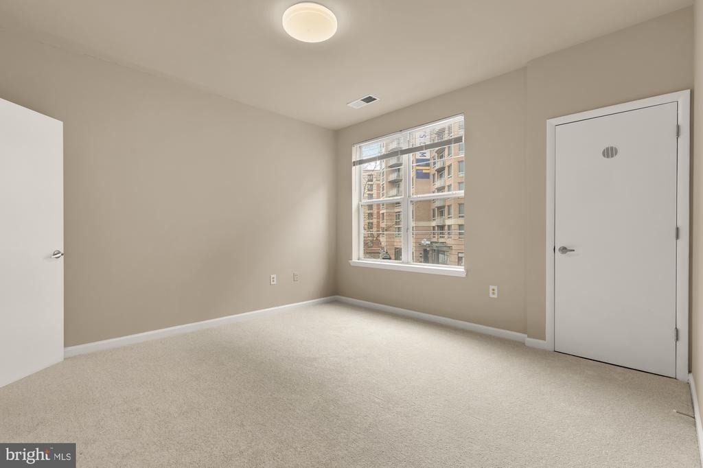 1201 E West Highway - Photo 19