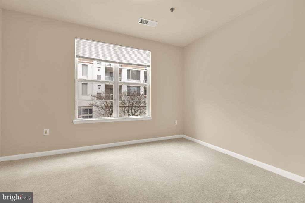 1201 E West Highway - Photo 22